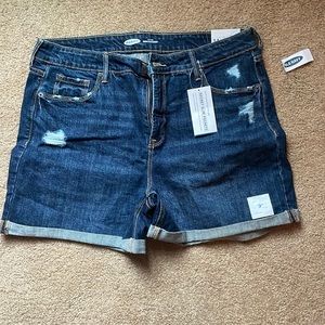 Distressed dark wash cuffed denim shorts